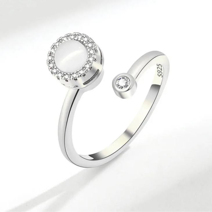 Aurian calm ring multiple views - golden anxiety jewelry