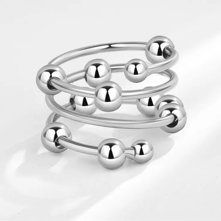 Aluna calm ring close-up - lunar anxiety jewelry