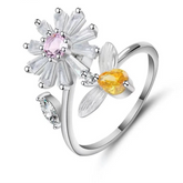 Avelora fidget ring detail shot - sophisticated stress relief