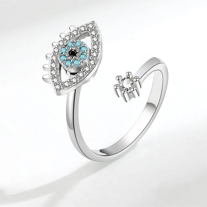 Amaris anxiety band on finger - premium calm ring