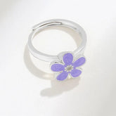 Aurelia fidget ring detail - luminous stress relief