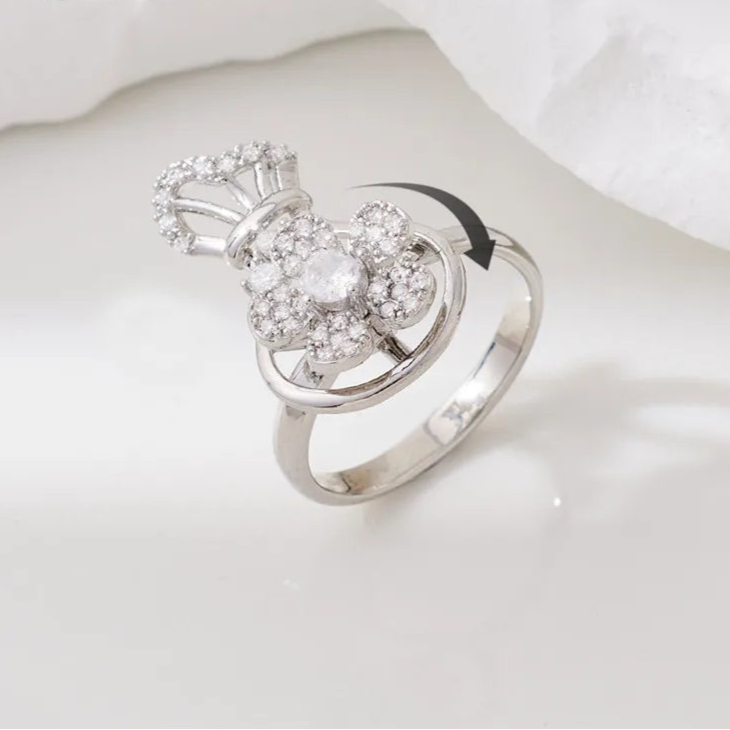 Avelora calm ring close detail - anxiety relief band