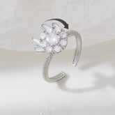 Avelora stress relief ring angle - elegant fidget jewelry