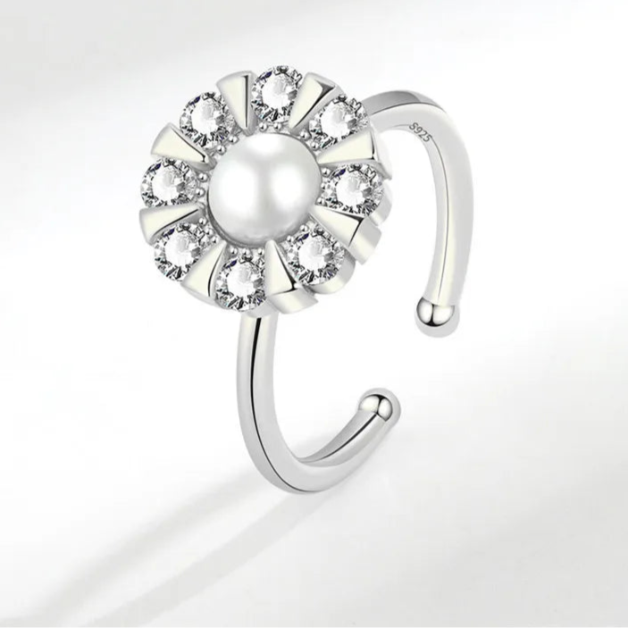 Aurian stress ring on hand - golden fidget band