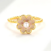 Amara fidget jewelry close-up - eternal stress ring