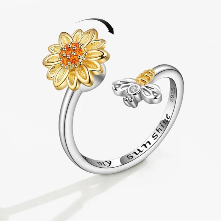 Amaris stress relief ring lifestyle - premium fidget jewelry