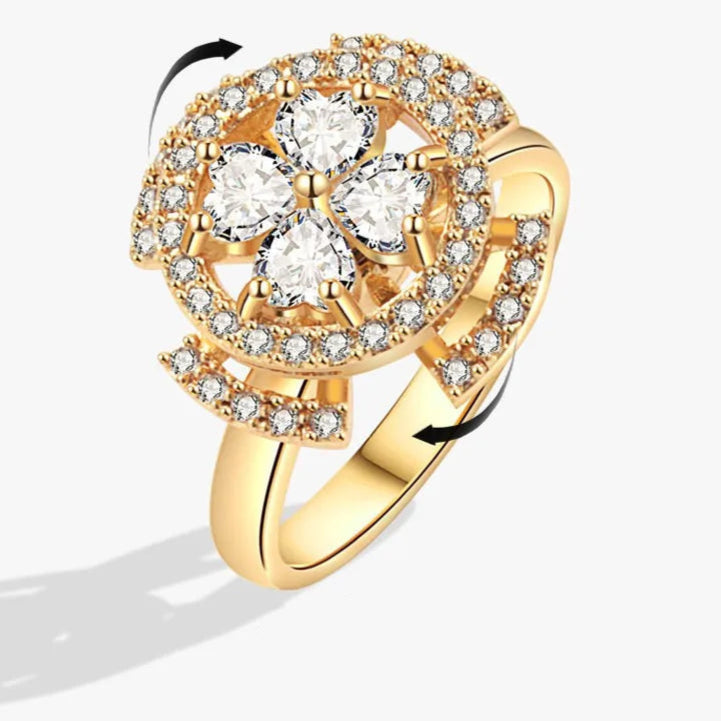 Amara fidget ring lifestyle shot - lasting stress relief