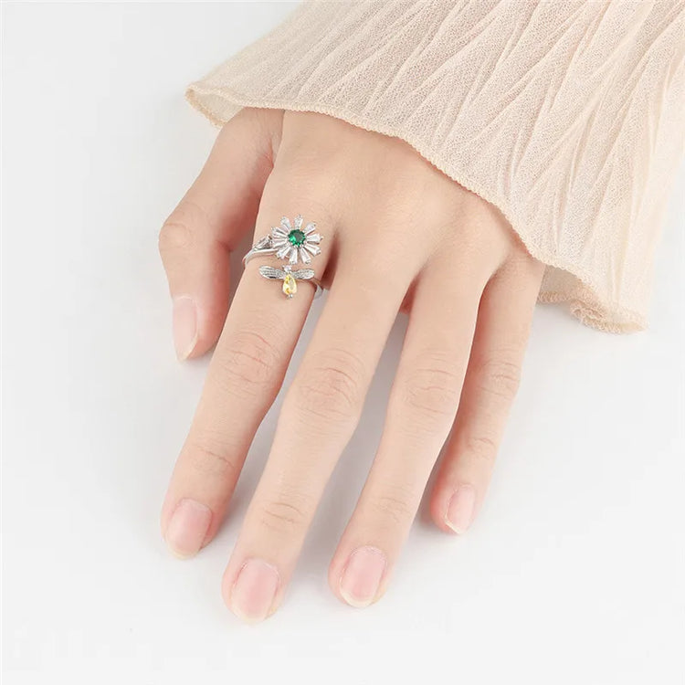 Avelora anxiety band on finger - premium calm ring