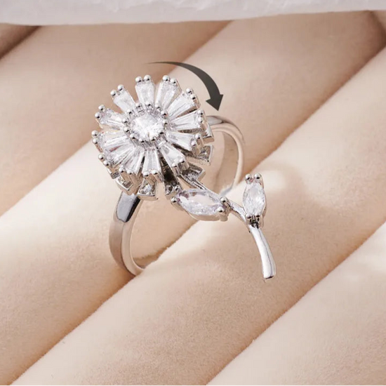 Avelora anxiety ring - elegant calm fidget jewelry