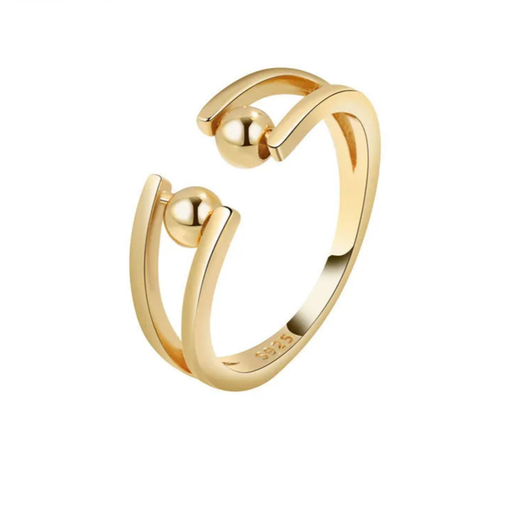 Arden calm ring close-up - botanical anxiety jewelry