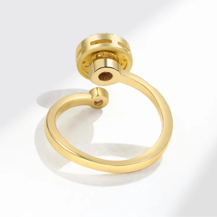 Aluna stress relief ring angle - celestial fidget jewelry